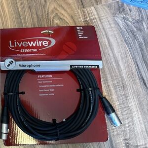 Livewire Essential Microphone Cable 25ft - New‎